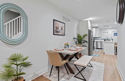 Downtown Baltimore House | Beautiful home w/Keyless Entry Near Inner Harbor
