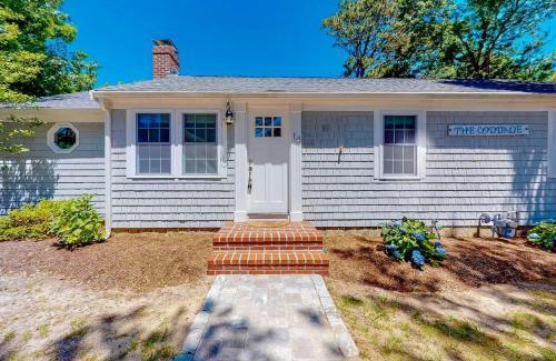 West Yarmouth House | Beautiful Home Walk to Water Dog Welcome