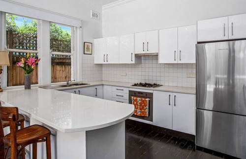 Bellevue Hill House | Beautiful home with private garden