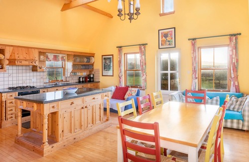 Lahinch House | Beautiful home with amazing sea views and sunsets. World class golf and beaches.