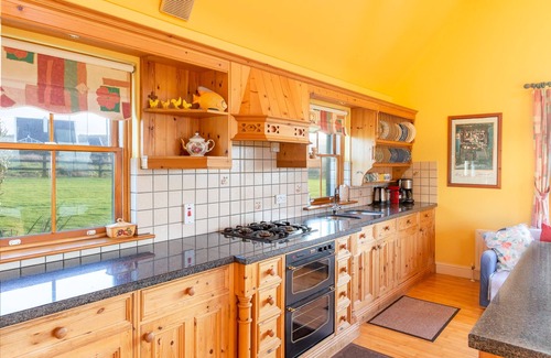 Lahinch House | Beautiful home with amazing sea views and sunsets. World class golf and beaches.