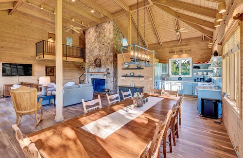 Oakpark House | Beautiful home with mountain and river views.