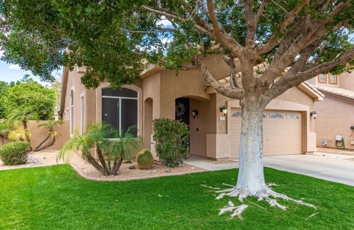 Sierra Verde at Arrowhead Ranch House | Beautiful Home with Private Pool!