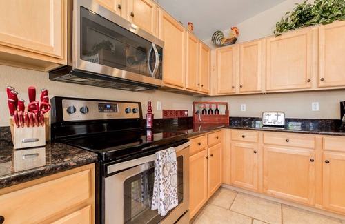 Augusta Ranch House | Beautiful Home with Private- Resort-like Swimming Pool & Spa in Augusta Ranch