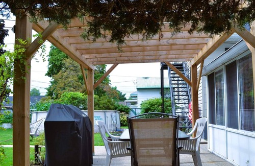East Windsor Apartment | Beautiful home with spectacular gardens.