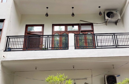 Taj Ganj Bed & Breakfast | Beautiful homestay-5 minutes away from the Taj Mahal!