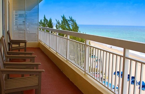 Pompano Beach Condo | Beautiful Hotel in Royal Vista 2BD near North Ocean Park