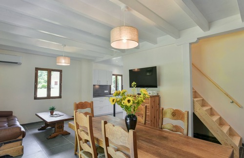 Lacapelle-Marival House | Beautiful house on holiday park with pool