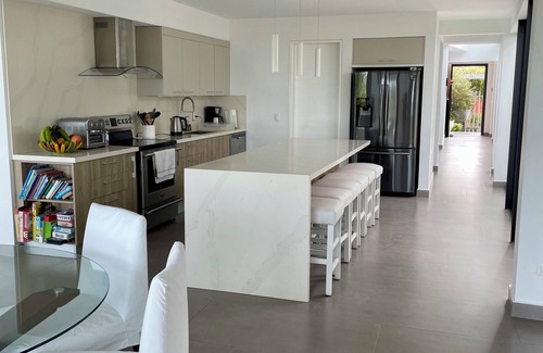 Heredia House | Beautiful house with pool in Heredia, ideal for families and long stays.