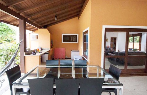 Porto da Lagoa House | Beautiful House 5 qts pool with path to the sea