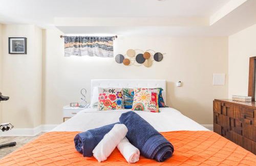 Arlington House | Beautiful House 9 Beds King Bed 3 Baths Family Friendly