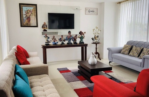 Manta Villa | Beautiful house for families located in the Montecristi Golf Club Urbanization.