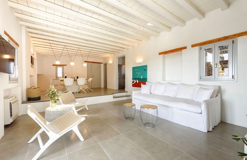 Paros Villa | Beautiful house for 8 people near the beach of Golden Beach with beautiful sea views