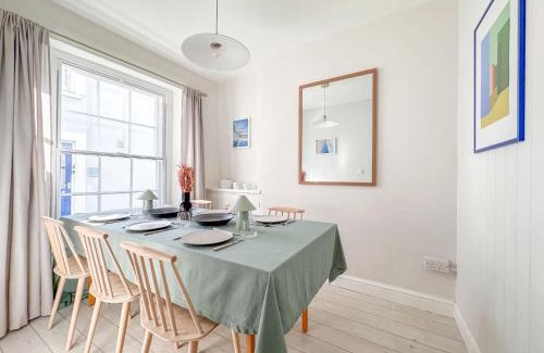 Westleigh House | Beautiful House in Bideford on Peaceful Street