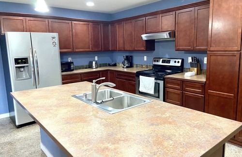 Alderwood Manor House | Beautiful House in Lynnwood, Near Light Rail