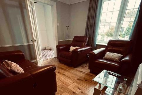 Killarney House | Beautiful House In Town