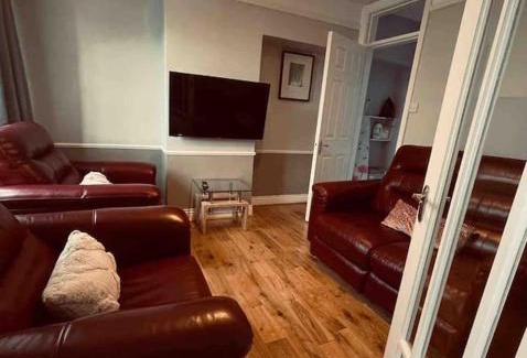Killarney House | Beautiful House In Town