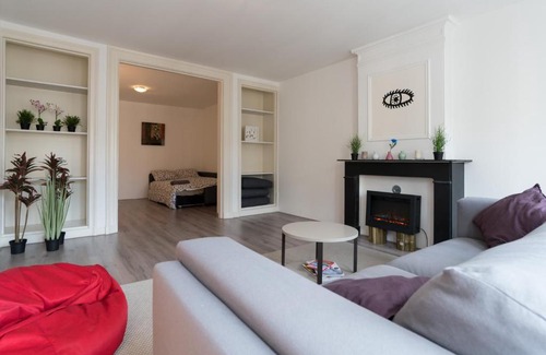 Burgwallen Nieuwe Zijde House | Beautiful House next to Dam Square!