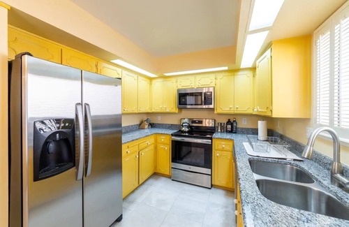 Bear Canyon House | Beautiful House of Kachinas near Starbucks and Whole Foods