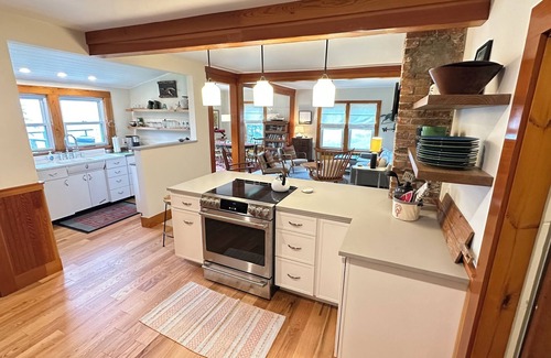 Bass Harbor House | Beautiful House Overlooking Bass Harbor