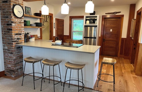 Bass Harbor House | Beautiful House Overlooking Bass Harbor