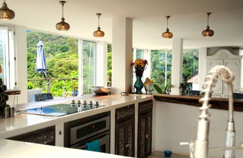 Cali House | BEAUTIFUL HOUSE,POOL,NATURE,only at 10 mn to town.