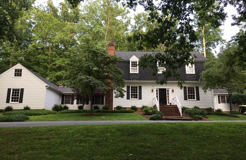 Charlottesville House | Beautiful House, Great Location - Near UVA, Farmington, & Boar's Head