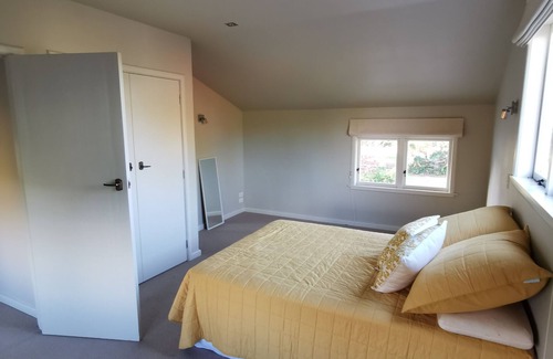 Raukawa Other | Beautiful house w/large deck. 10 mins to Hastings. Horses welcome