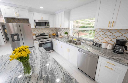 Tampa House | Beautiful House, Walking Distance to Stadium