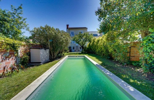 Grand Parc-Paul Doumer House | Beautiful house with pool and garden