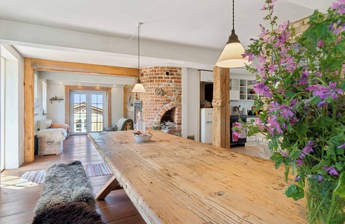 Vang House | Beautiful house with sea view and fireplace