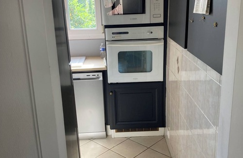 Colombes House | Beautiful house with terrace 10 minutes by train from Paris and 6 minutes walk from the station.