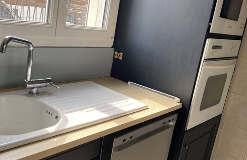 Colombes House | Beautiful house with terrace 10 minutes by train from Paris and 6 minutes walk from the station.