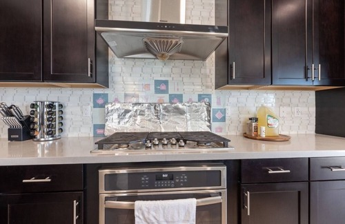 Elk Grove House | Beautiful House with a park behind it and a five-minute walk to the casino.