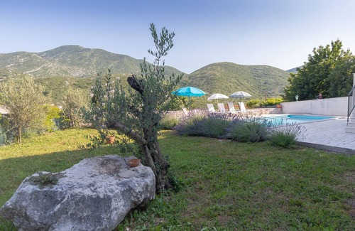 Cavtat Villa | Beautiful isolated villa perfectly equipped for up to seven people