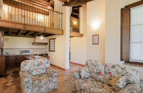 San Benedetto di Lugana Apartment | Beautiful apartment for 6 guests with pool, WIFI, A/C, TV, patio, panoramic view and parking