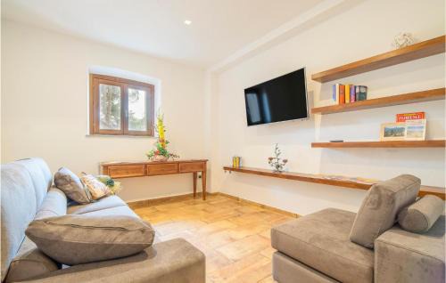 Passignano sul Trasimeno House | Beautiful Home In Passignano Sul T