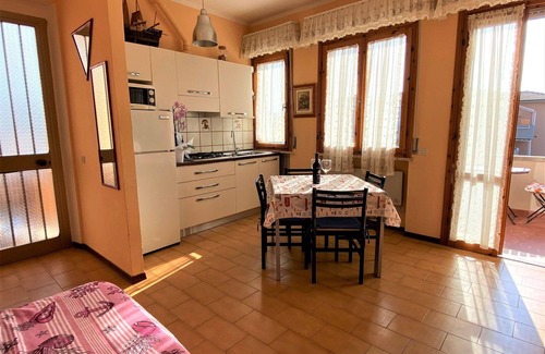 Mazzanta Apartment | Beautiful apartment for 5 people with TV, balcony and parking