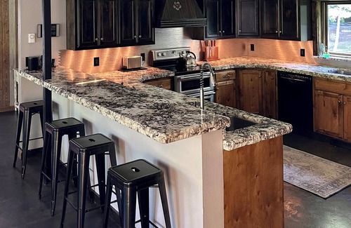 South Park House | Beautiful Jackson Hole Home, Hot Tub and Gym! Fire Pit! 10 min from Town!