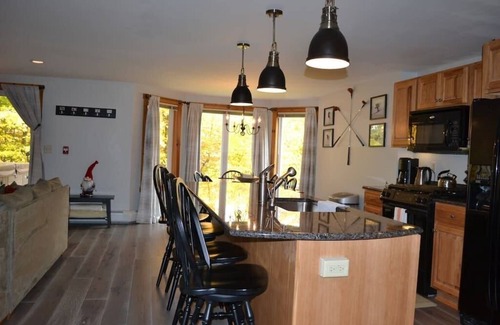 North Troy Condo | Beautiful Jay Peak ski-in/ski-out condo w/HOT TUB!