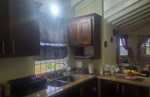Falmouth House | BEAUTIFUL FAMILY SIZED COZY GETAWAY