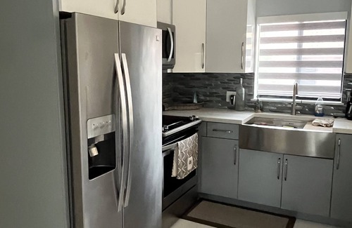 Lime Grove Estates House | Beautiful key largo home with ocean views,very large living room