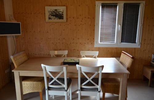 Saint-Germain-de-Tallevende-la-Lande-Vaumont Ski Chalet | Beautiful lake view 3 bedroom chalet.