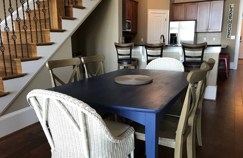 Lake Oconee Condo | Beautiful lake front and golf course views from this 3BR/3BA penthouse condo