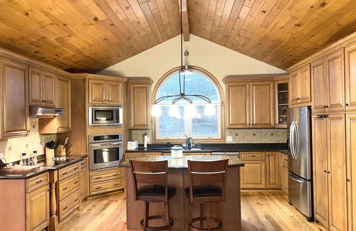 Niobe House | Beautiful Lake House in Point Chautauqua- Available Year Round! NEW BUNK ROOM