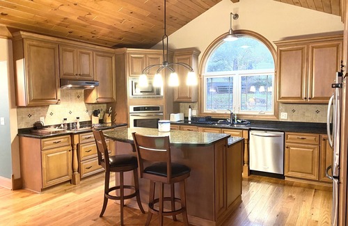 Niobe House | Beautiful Lake House in Point Chautauqua- Available Year Round! NEW BUNK ROOM