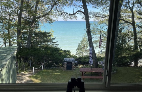 Harrisville House | Beautiful Lake Huron beach house, across the street from Golf Course with Sauna