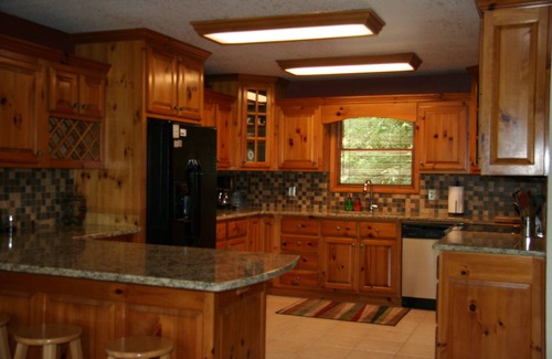 Topton House | Beautiful Lake Nantahala Home-Lakefront with Amazing Views-Private Dock+Boat