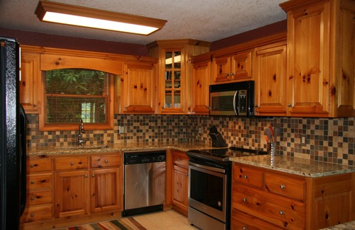 Topton House | Beautiful Lake Nantahala Home-Lakefront with Amazing Views-Private Dock+Boat