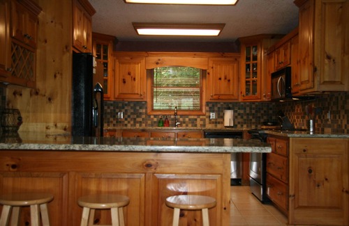 Topton House | Beautiful Lake Nantahala Home-Lakefront with Amazing Views-Private Dock+Boat